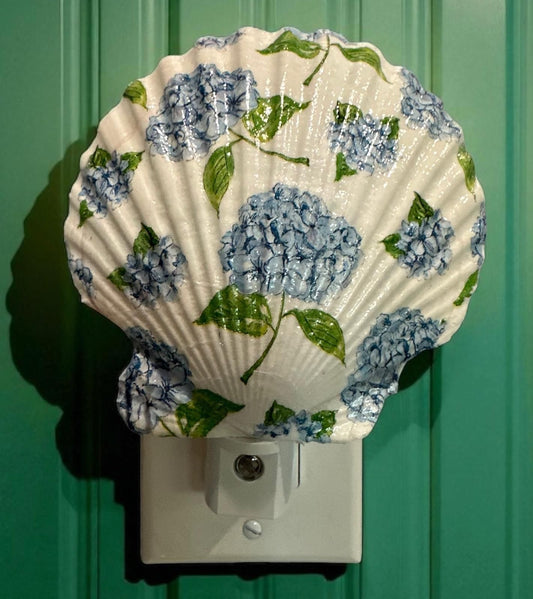 Scallop Nightlight- Blue Hydrangeas- Auto Sensor On/Off LED