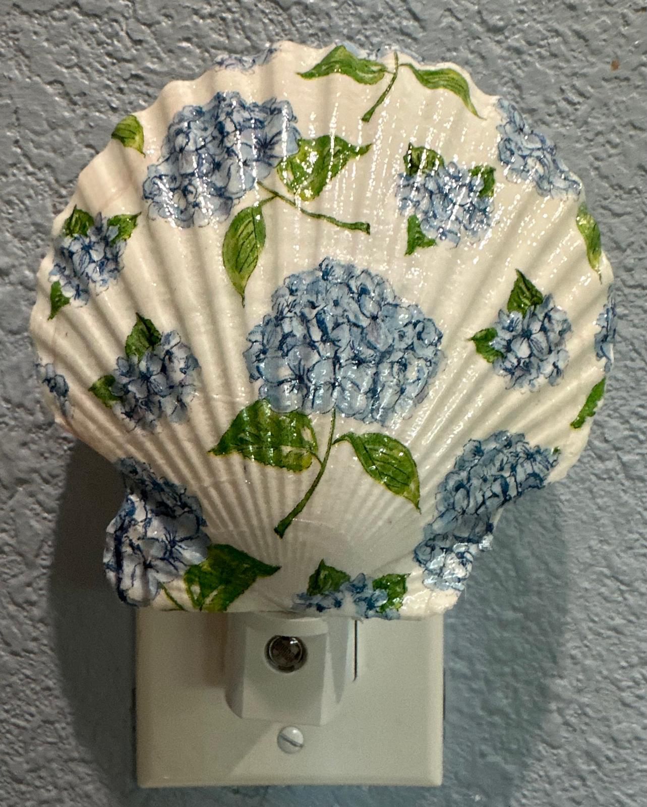 Scallop Nightlight- Blue Hydrangeas- Auto Sensor On/Off LED