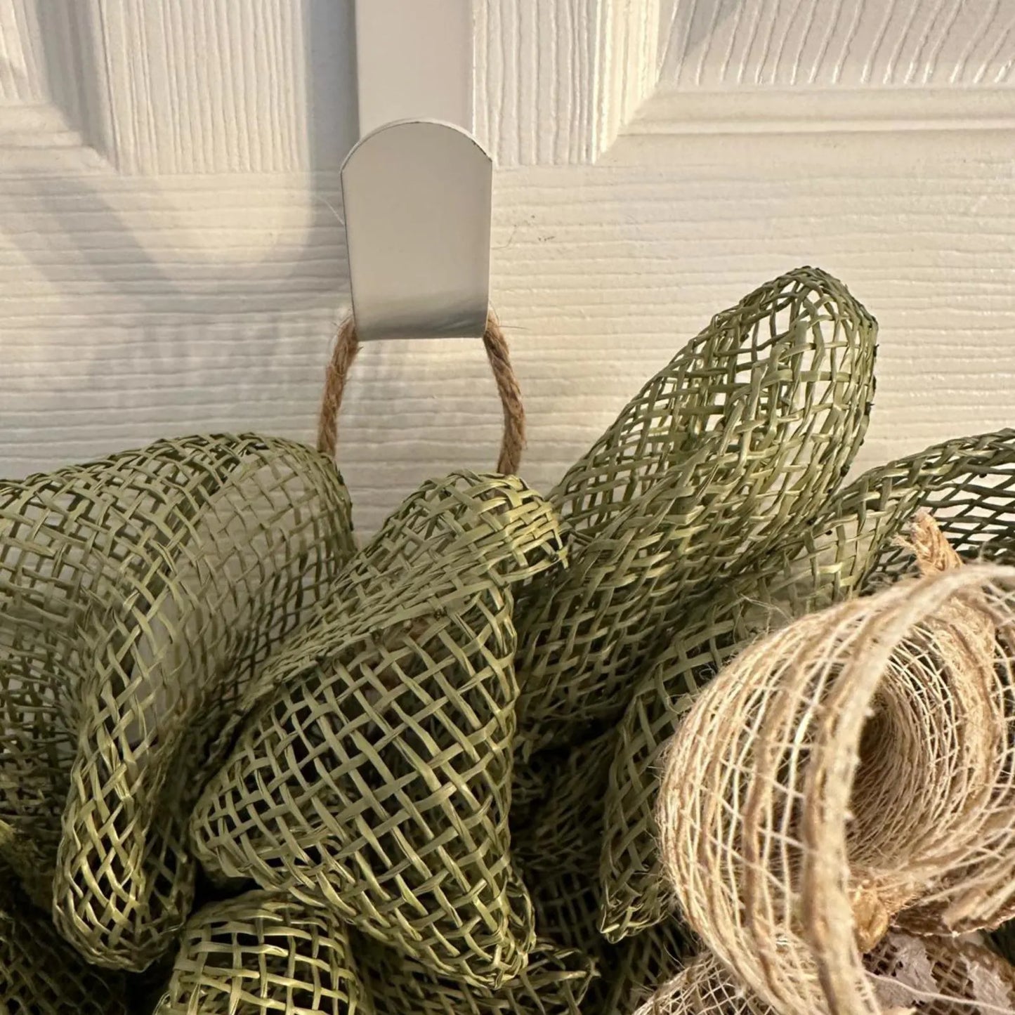 18" Green Mesh Burlap Wreath with Starfish & Removable Coastal Wired Ribbon Bow – Coastal Door- Beach House