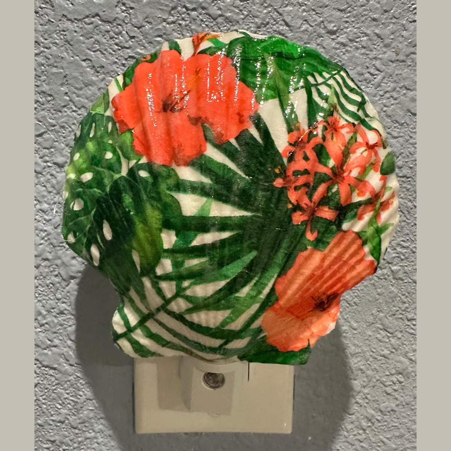 Nightlight Coastal Scallop Shell Decoupage Shell Art Light- Beach Theme Home Decor for Ocean Lovers - Unique Handmade Gift Item-Automatic on