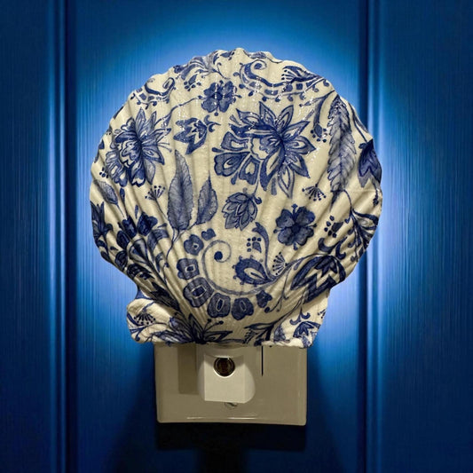 Nightlight Coastal Scallop Shell Decoupage Shell Art Light- Beach Theme Home Decor for Ocean Lovers - Unique Handmade Gift Item-Automatic on