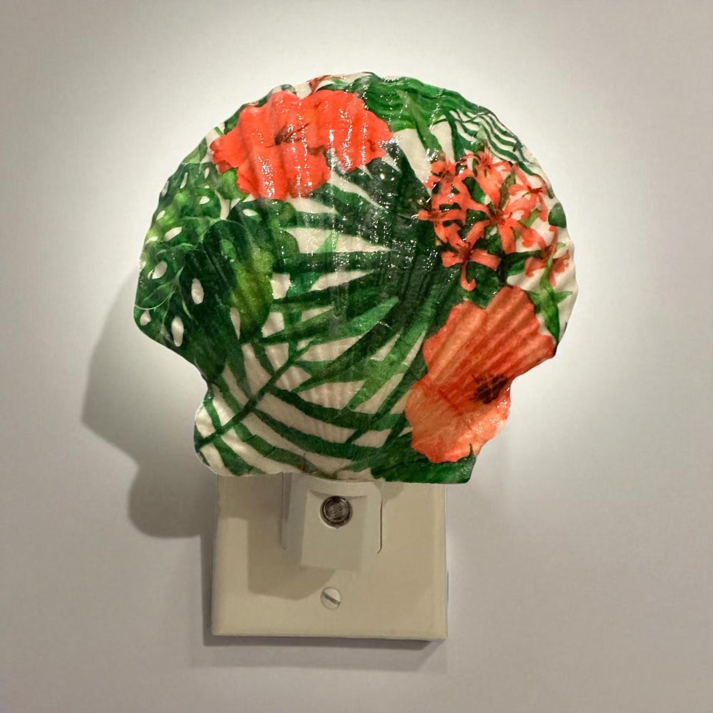 Nightlight Coastal Scallop Shell Decoupage Shell Art Light- Beach Theme Home Decor for Ocean Lovers - Unique Handmade Gift Item-Automatic on