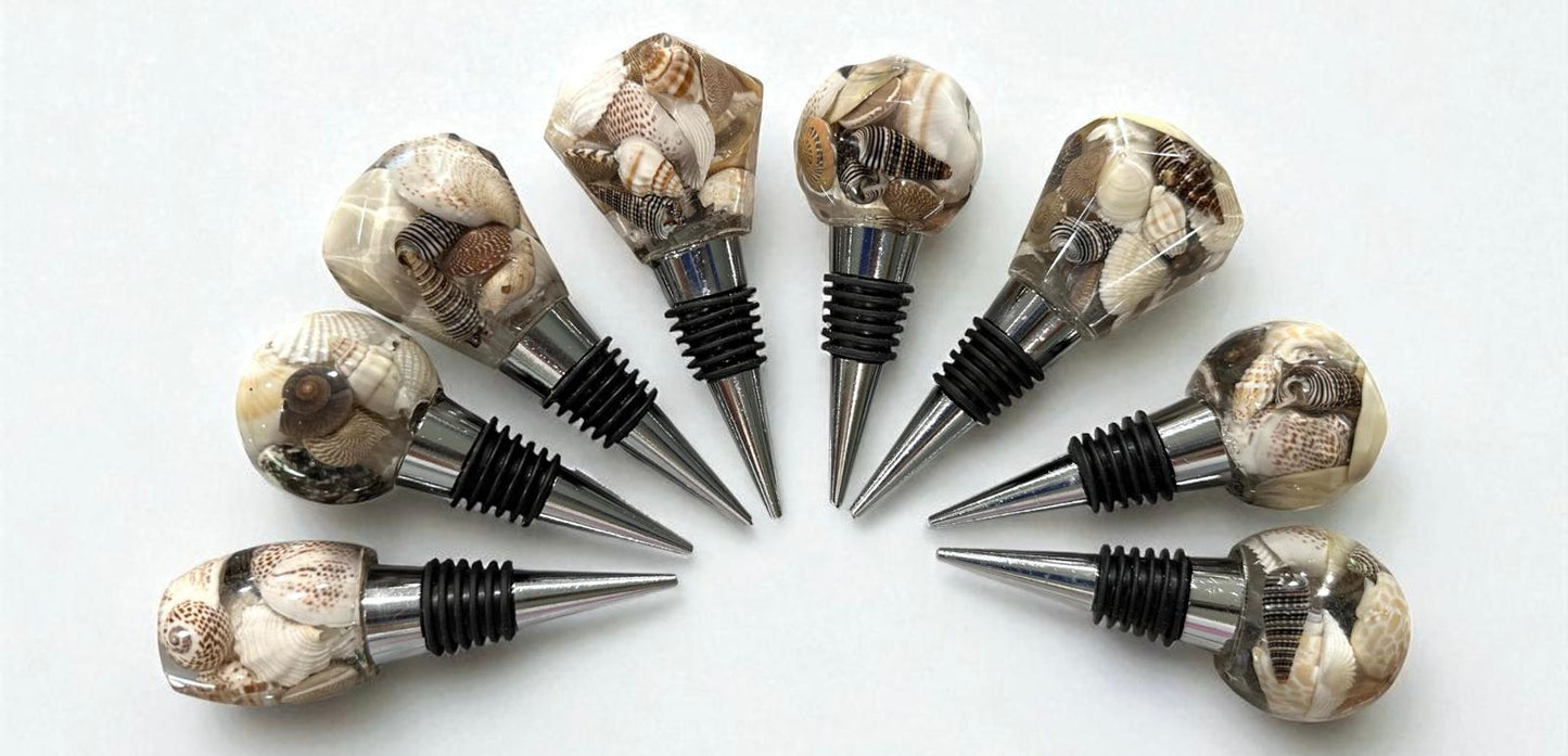 Coastal Resin Wine Bottle Stopper with Real Seashells – Beach House Host Gift, Bar Cart Décor