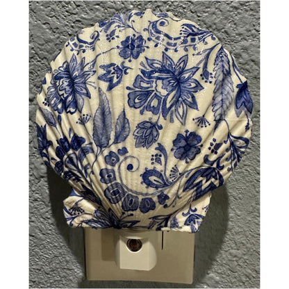 Nightlight Coastal Scallop Shell Decoupage Shell Art Light- Beach Theme Home Decor for Ocean Lovers - Unique Handmade Gift Item-Automatic on